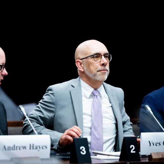 Parliamentary budget officer says government not muzzling him over carbon price data